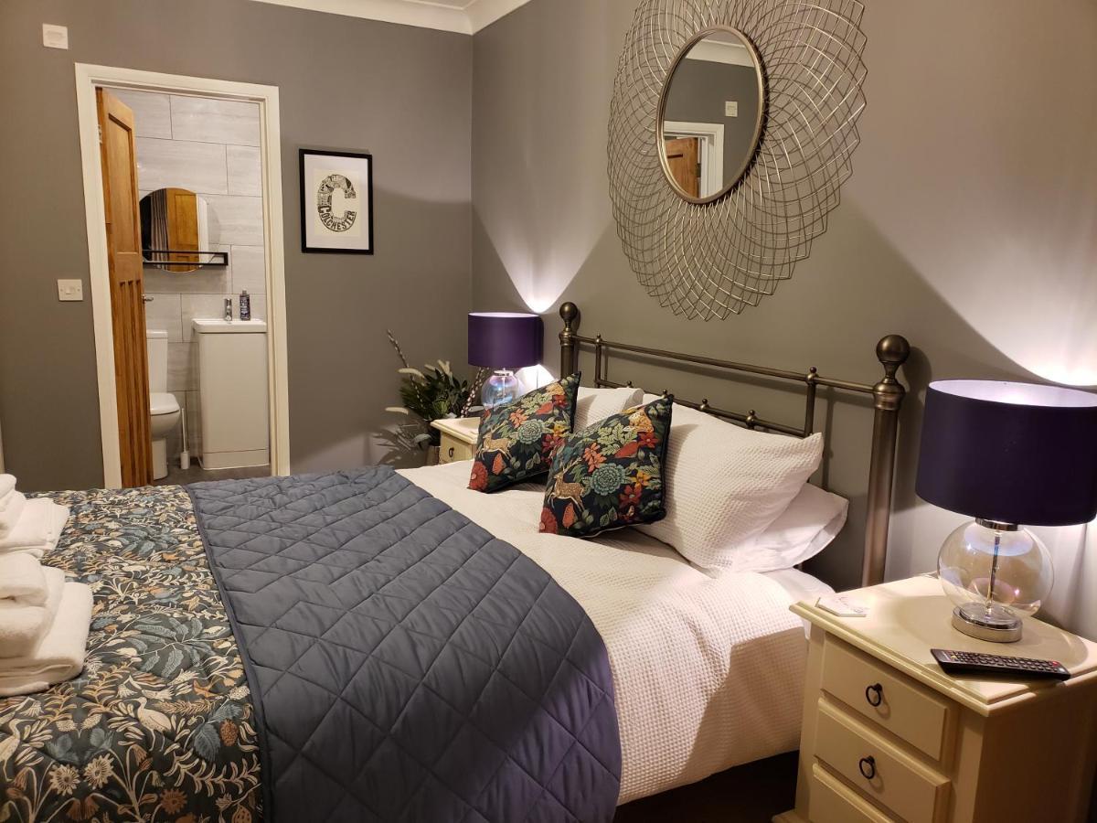 Luxury Self Catering With Cosy Cabin & Sauna In Colchester Esterno foto