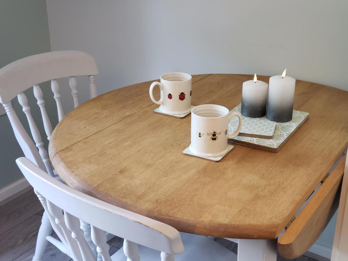 Luxury Self Catering With Cosy Cabin & Sauna In Colchester Esterno foto