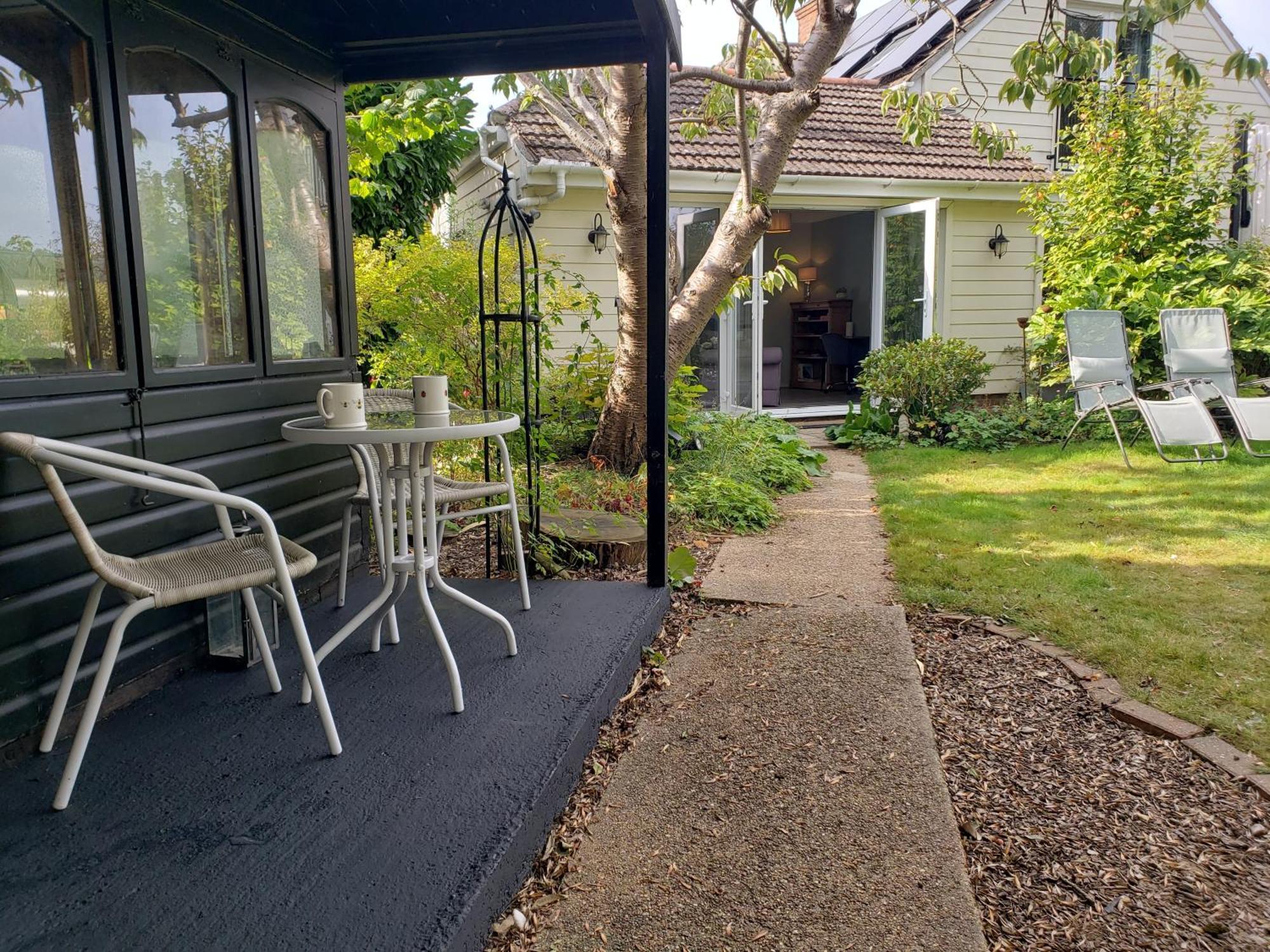 Luxury Self Catering With Cosy Cabin & Sauna In Colchester Esterno foto